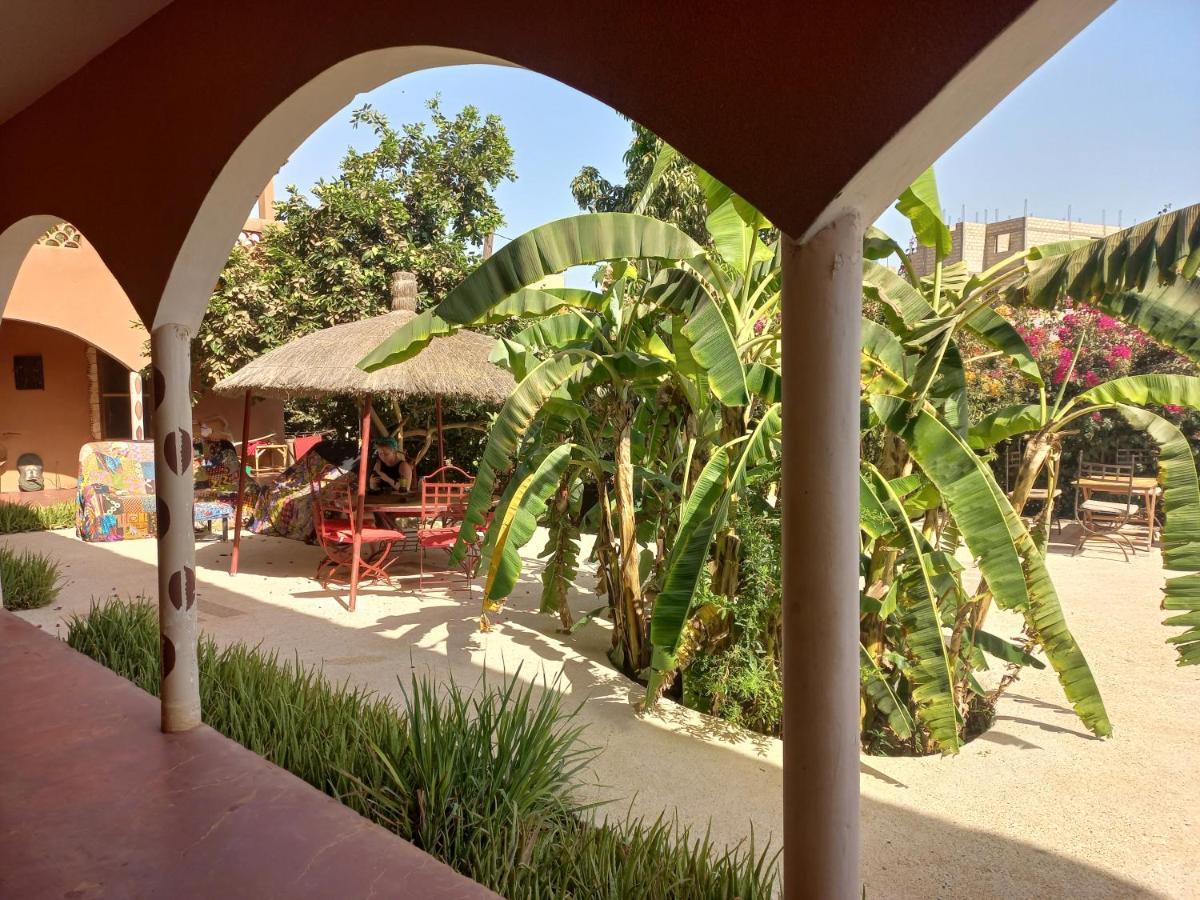 Begue Pokai Hostel Тубаб Диалау Екстериор снимка