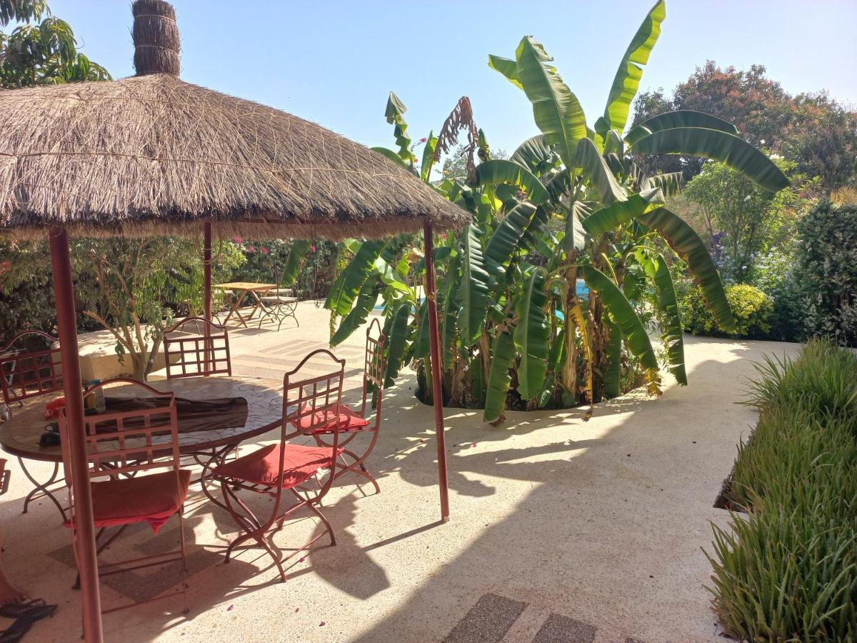 Begue Pokai Hostel Тубаб Диалау Екстериор снимка