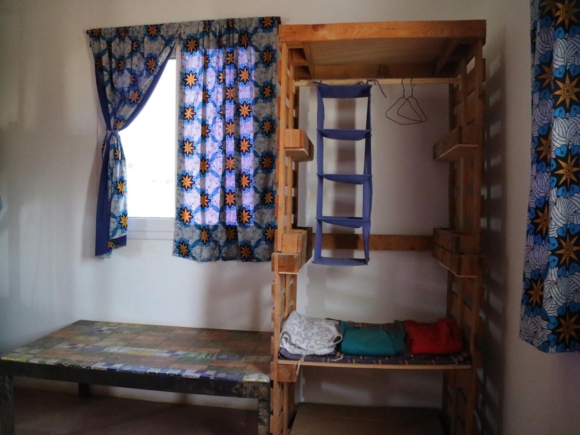 Begue Pokai Hostel Тубаб Диалау Стая снимка