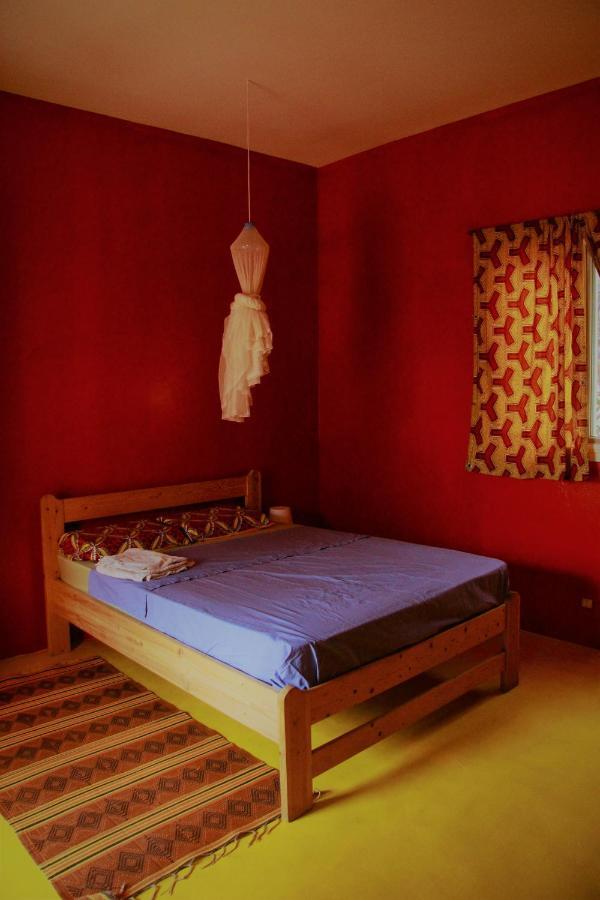 Begue Pokai Hostel Тубаб Диалау Екстериор снимка
