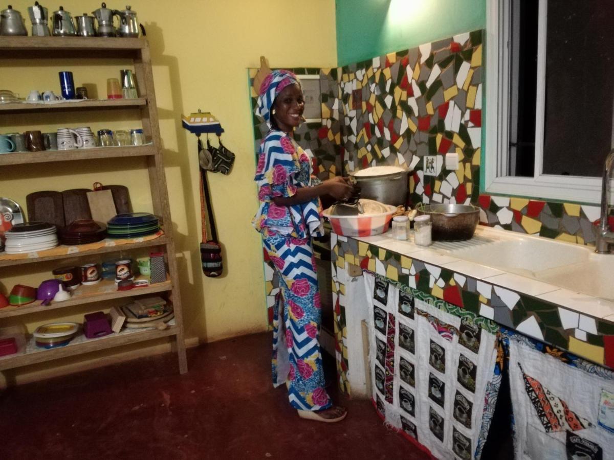 Begue Pokai Hostel Тубаб Диалау Екстериор снимка